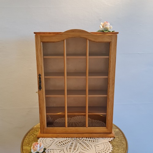 Vintage curio display - curio, cabinet